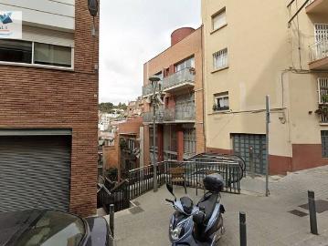 Piso en venta en calle De Móra la Nova, Barcelona, de 90 m² 3 habitaciones por 184.049