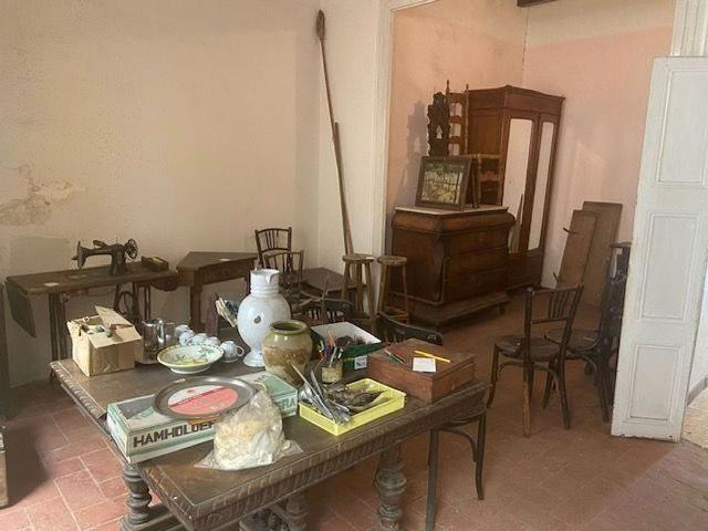 Piso en venta en calle De N'amargós, Barcelona, de 80 m² 3 habitaciones por 319.000