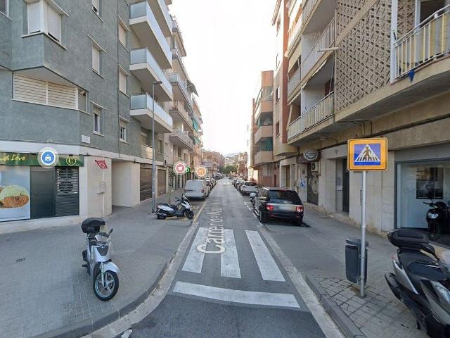Piso en venta en calle De Narcís Monturiol, Castelldefels, de 89 m² 3 habitaciones por 239.100