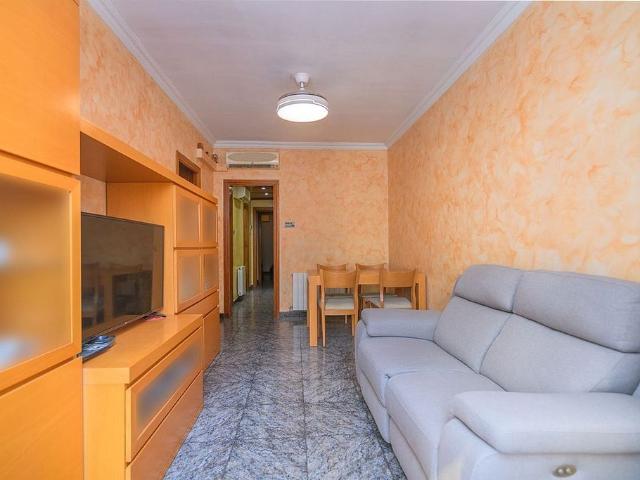 Piso en venta en calle De Natzaret, Hospitalet de Llobregat, L´, de 56 m² 2 habitaciones por 294.000