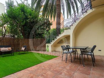 Piso en venta en calle De Nil Fabra, Barcelona, de 80 m² 1 habitación por 560.000