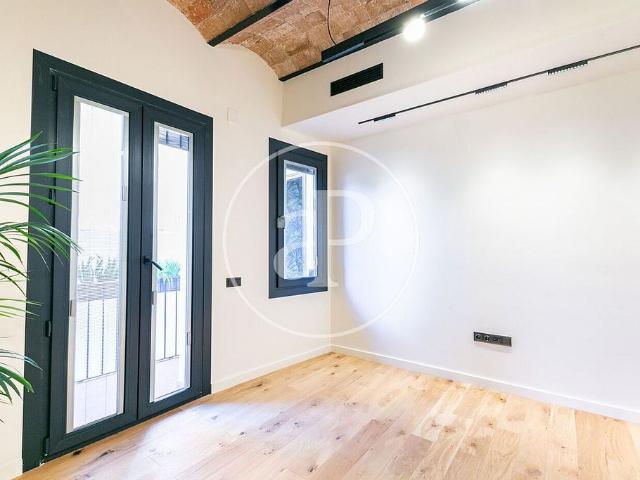 Piso en venta en calle De Novell, Barcelona, de 59 m² 2 habitaciones por 465.000
