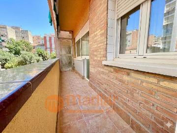 Plaça de la Infància - Balcón, Aire acondicionado