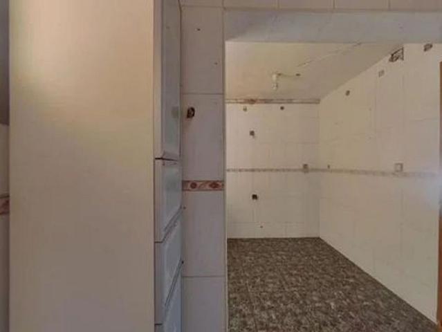 Piso en venta en calle De Badajoz, Badalona, de 60 m² 2 habitaciones por 75.000