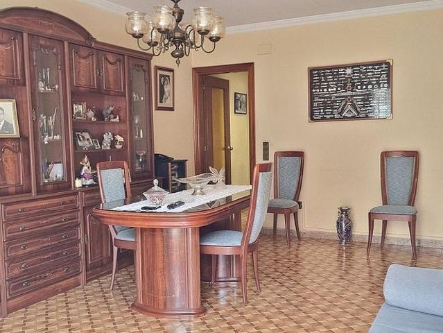 Piso en venta en calle De Bailèn, Vilanova i La Geltrú, de 85 m² 4 habitaciones por 264.900
