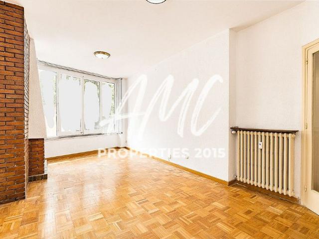 Piso en venta en calle De Balmes, Barcelona, de 106 m² 4 habitaciones por 560.000