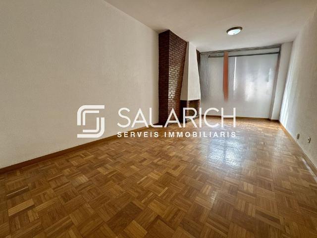 Piso en venta en calle De Balmes, Barcelona, de 96 m² 4 habitaciones por 559.000