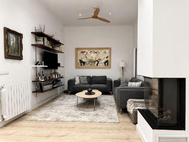 Piso en venta en calle De Balmes, Barcelona, de 97 m² 2 habitaciones por 550.000