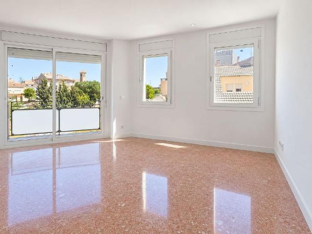 Piso en venta en calle De Barcelona, Balenyà, de 70 m² 3 habitaciones por 214.000