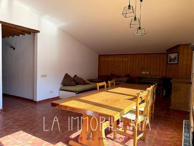 Piso en venta en calle De Barcelona, Castellterçol, de 184 m² 5 habitaciones por 289.000