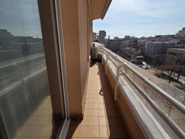 Piso en venta en calle De Batista, Barcelona, de 79 m² 4 habitaciones por 500.000
