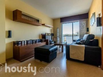 Piso en venta en calle De Batllevell, Sabadell, de 113 m² 3 habitaciones por 279.000