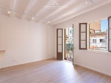Piso en venta en calle De Benet Mercadé, Barcelona, de 77 m² 2 habitaciones por 545.000