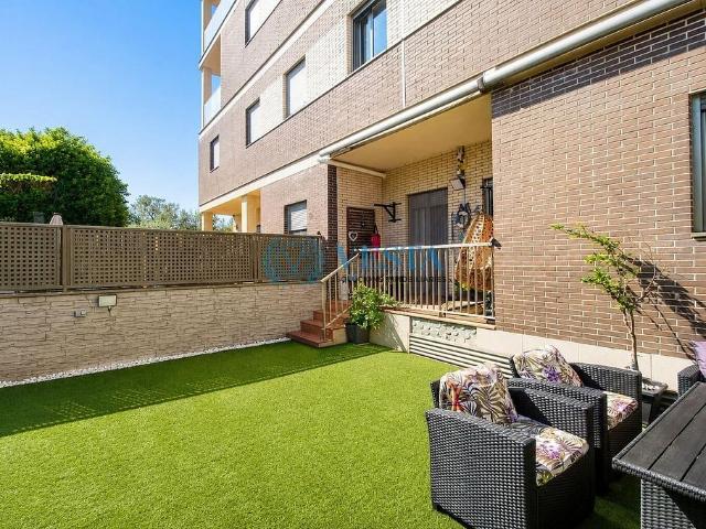 Piso en venta en calle De Bernat Metge, Reus, de 129 m² 4 habitaciones por 359.900