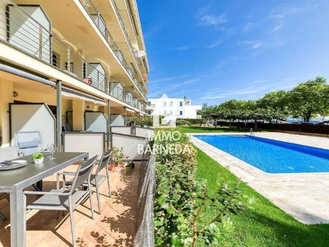 Piso en venta en calle De Bernat Metge, Roses, de 65 m² 2 habitaciones por 480.000
