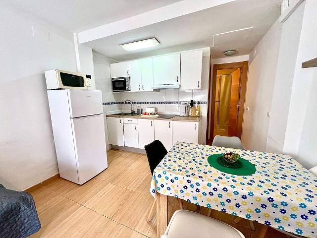 Piso en venta en calle De Berlín, Salou, de 35 m² 1 habitación por 140.000