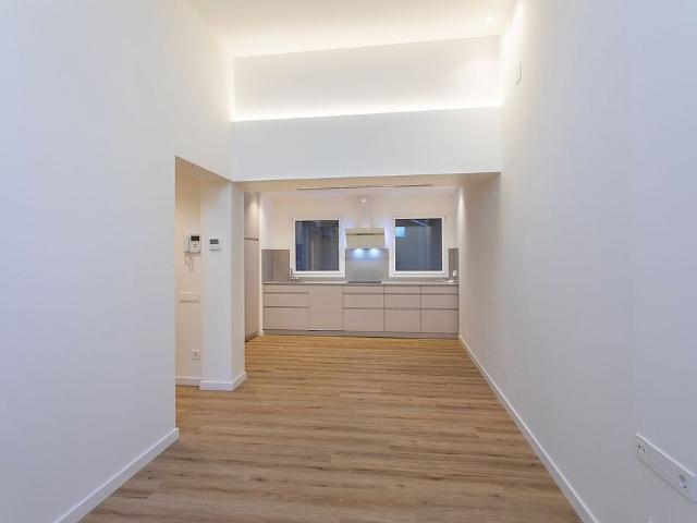 Piso en venta en calle De Bertran, Barcelona, de 90 m² 2 habitaciones por 537.000
