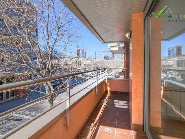 Piso en venta en calle De Bolívia, Barcelona, de 102 m² 3 habitaciones por 790.000