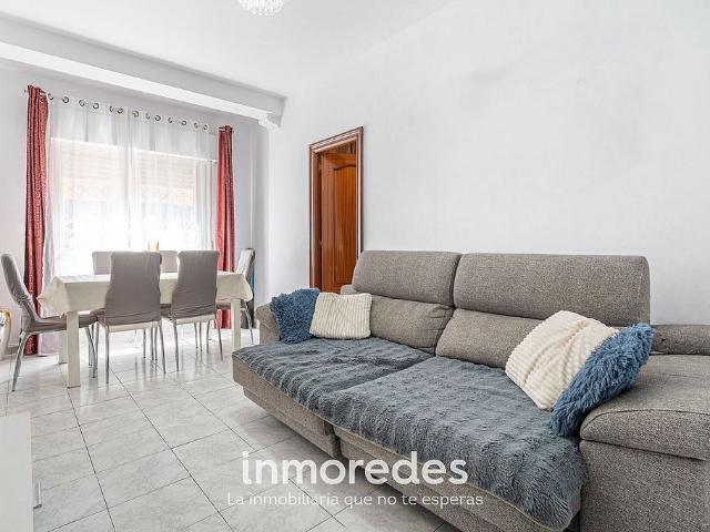 Piso en venta en calle De Bonveí, Barcelona, de 59 m² 3 habitaciones por 259.000
