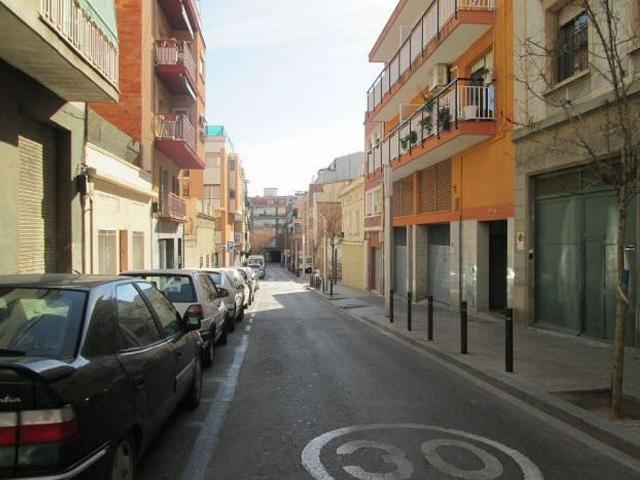 Piso en venta en calle De Borràs, Barcelona, de 60 m² 2 habitaciones por 86.000