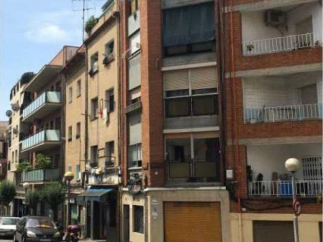 Piso en venta en calle De Calderón de la Barca, Badalona, de 40 m² 2 habitaciones por 66.400