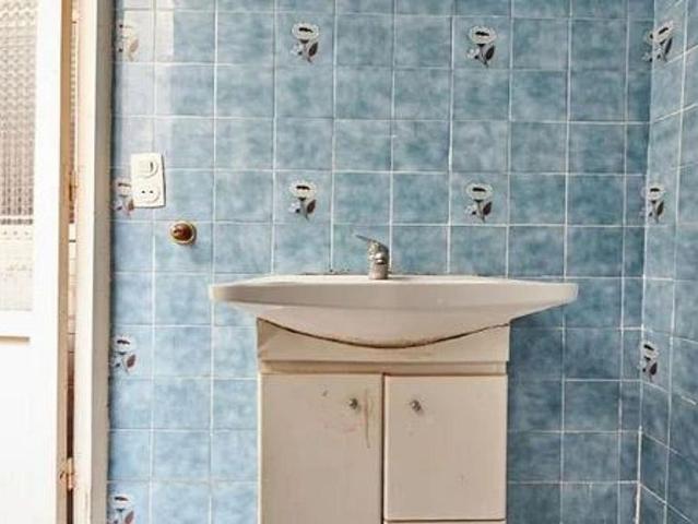 Piso en venta en calle De Calderón de la Barca, Badalona, de 57 m² 2 habitaciones por 131.000