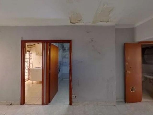 Piso en venta en calle De Calderón de la Barca, Badalona, de 70 m² 3 habitaciones por 112.500