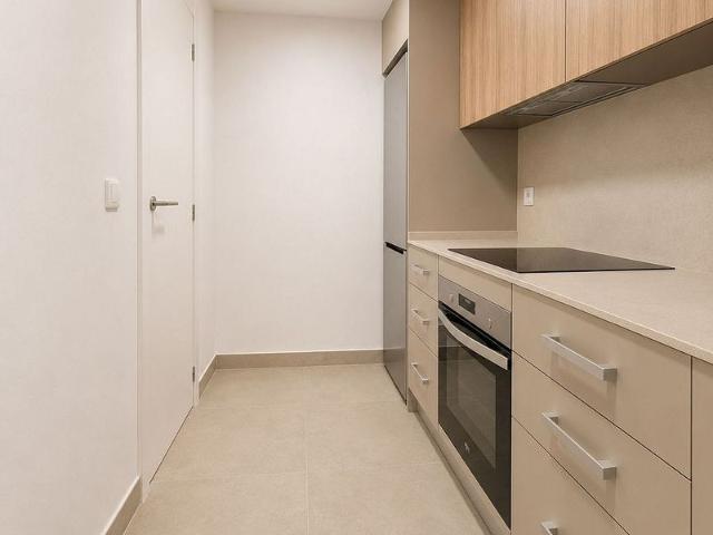 Piso en venta en calle De Calderón de la Barca, Barcelona, de 79 m² 4 habitaciones por 239.000