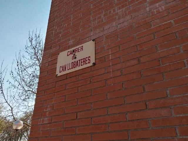 Piso en venta en calle De Can Llobateres, Sabadell, de 117 m² 2 habitaciones por 80.000