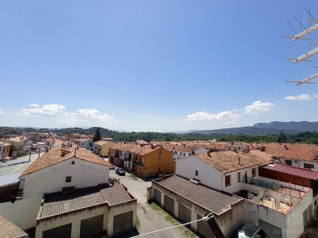 Piso en venta en calle De Canigó, Torelló, de 94 m² 4 habitaciones por 165.000