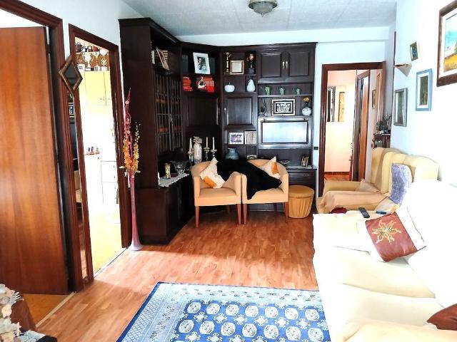 Piso en venta en calle De Cantàbria, Barcelona, de 65 m² 3 habitaciones por 289.000