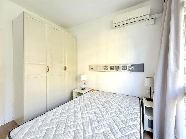 Piso en venta en calle De Casanova, Barcelona, de 66 m² 2 habitaciones por 388.000
