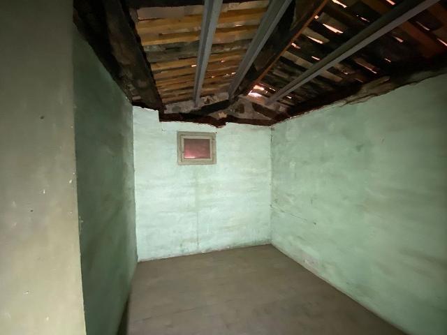 Piso en venta en calle De Castellar del Riu, Berga, de 79 m² 3 habitaciones por 27.000