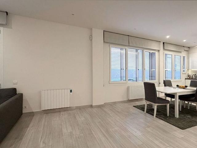 Piso en venta en calle De Carme Karr, Barcelona, de 138 m² 3 habitaciones por 795.000
