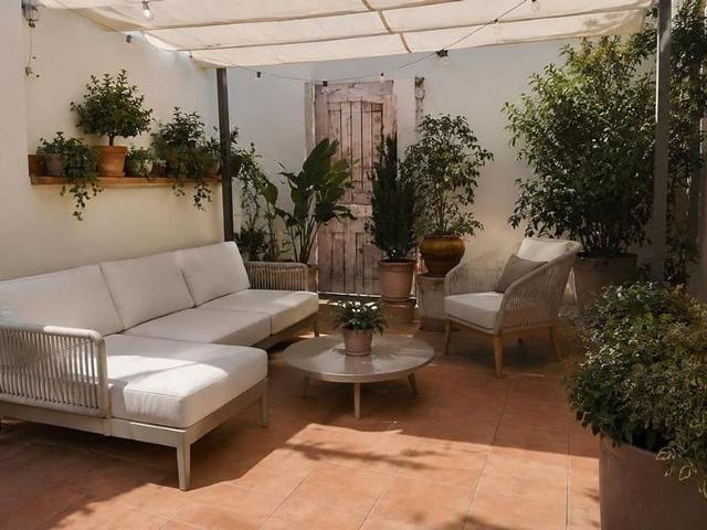 Piso en venta en calle De Cartellà, Barcelona, de 67 m² 3 habitaciones por 369.000