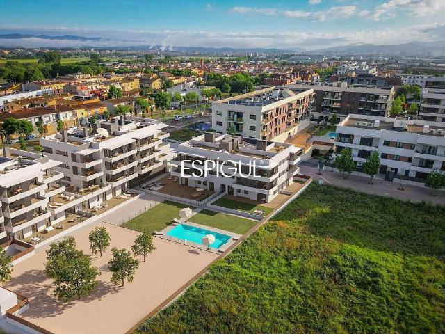 Piso en venta en calle De Caterina Albert, Vilablareix, de 119 m² 4 habitaciones por 410.000