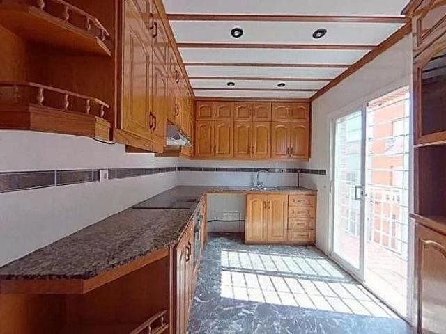 Piso en venta en calle De Cellers, Sabadell, de 84 m² 3 habitaciones por 346.500