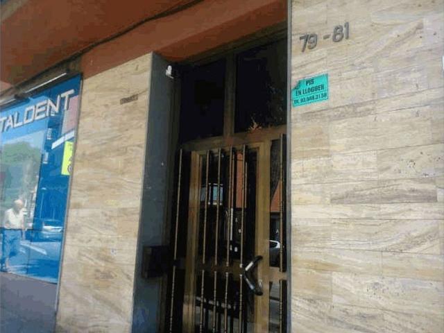 Piso en venta en calle De Cervantes, Rubí, de 88 m² 3 habitaciones por 167.200