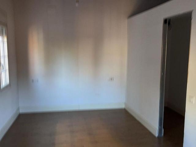 Piso en venta en calle De Coïmbra, Barcelona, de 79 m² 2 habitaciones por 320.000