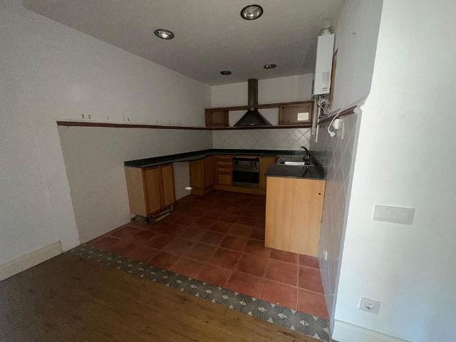 Piso en venta en calle De Coïmbra, Barcelona, de 81 m² 2 habitaciones por 305.000