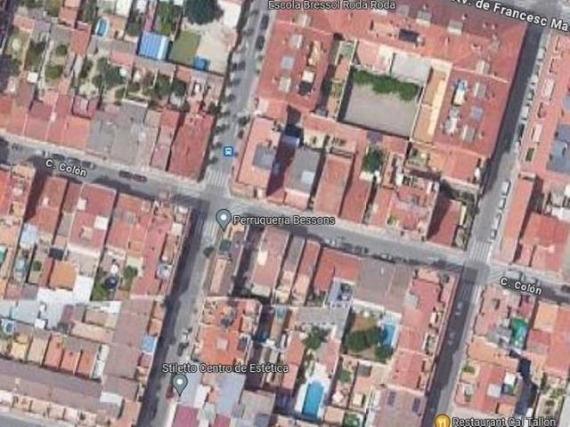 Piso en venta en calle De Colom, Olesa de Montserrat, de 98 m² 4 habitaciones por 165.000