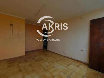 Piso en venta en calle De Còrdova, Badalona, de 60 m² 3 habitaciones por 59.540
