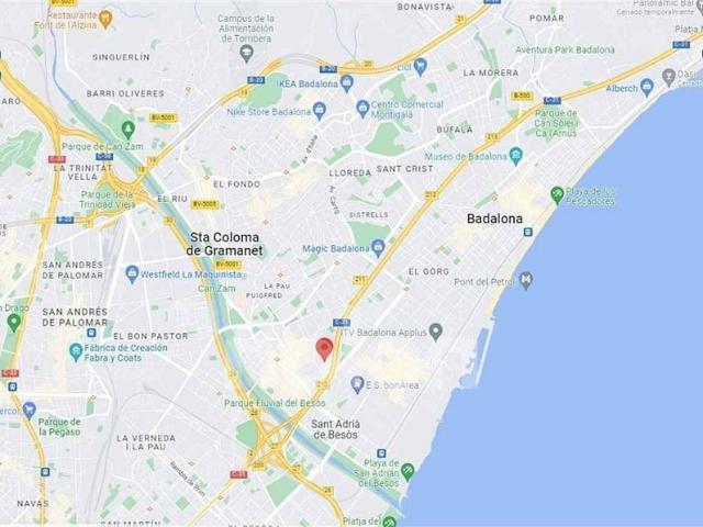 Piso en venta en calle De Còrdova, Badalona, de 62 m² 3 habitaciones por 58.500