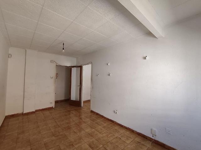 Piso en venta en calle De Cristòfor Colom, Cambrils, de 61 m² 3 habitaciones por 119.000