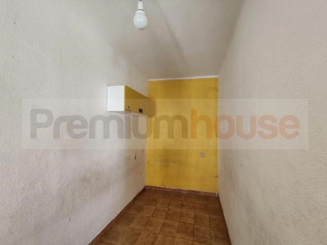 Piso en venta en calle De Cristòfor Colom, Cambrils, de 61 m² 3 habitaciones por 119.000