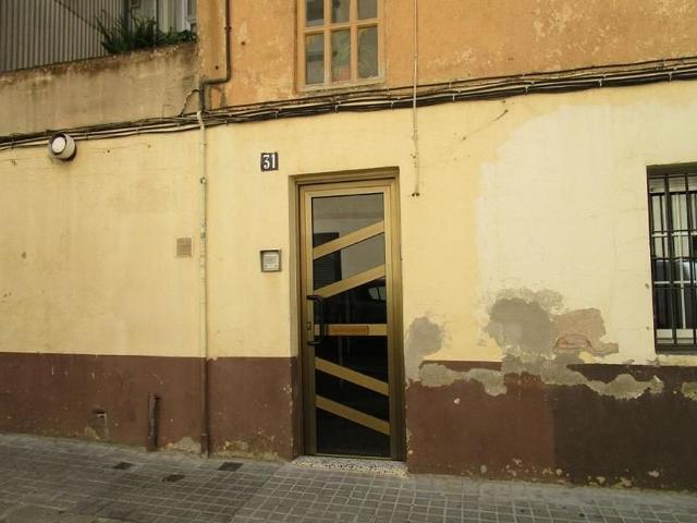 Piso en venta en calle De Daniel Molina, Sabadell, de 84 m² 2 habitaciones por 107.500