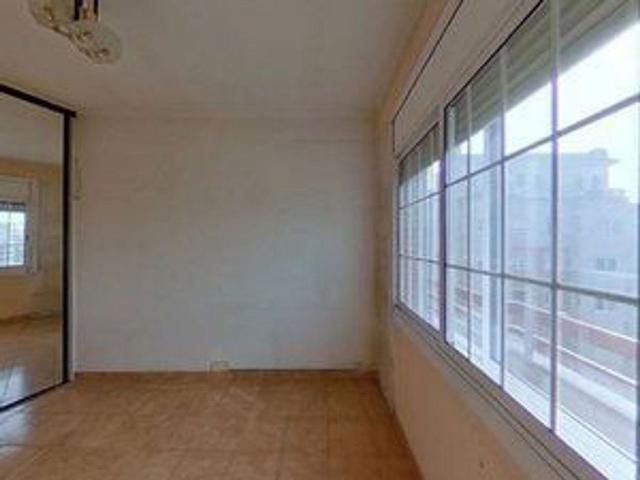 Piso en venta en calle De Dant, Rubí, de 85 m² 3 habitaciones por 169.000