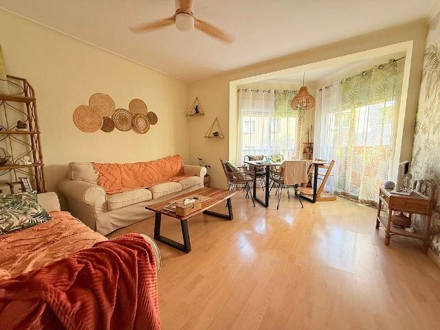 Piso en venta en calle De Enginyer Cabestany, Tarragona, de 90 m² 3 habitaciones por 184.000