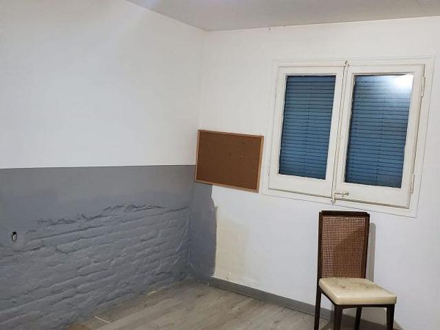Piso en venta en calle De Felip II, Badalona, de 46 m² 2 habitaciones por 193.000
