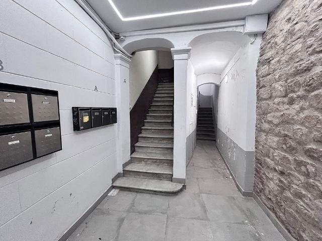 Piso en venta en calle De Ferran, Barcelona, de 159 m² 6 habitaciones por 623.000